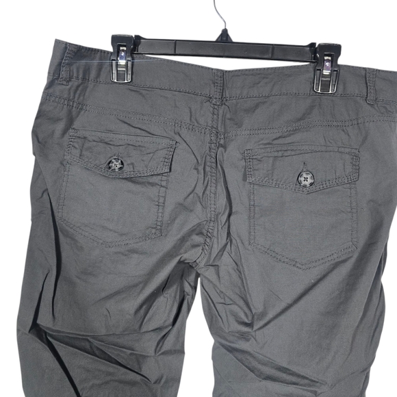 SO Junior Size 13 Charcoal Retro Cargo Crop Pants - Picture 4 of 7